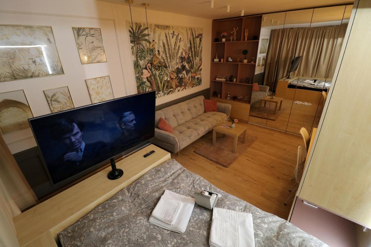 Apartamento Deluxe Studio Old Center Panoramic View Terrace Bucarest Exterior foto