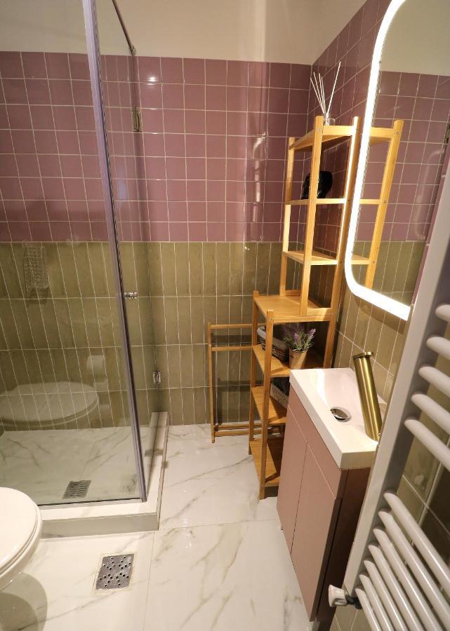 Apartamento Deluxe Studio Old Center Panoramic View Terrace Bucarest Exterior foto